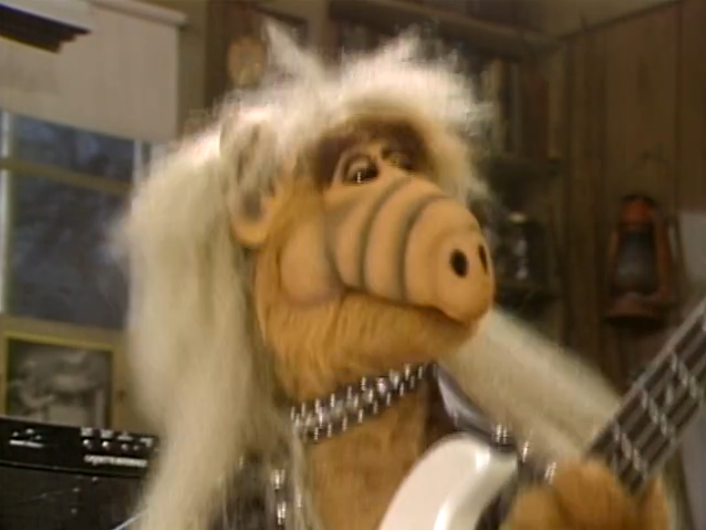 ALF, "Don't It Make Your Brown Eyes Blue?"