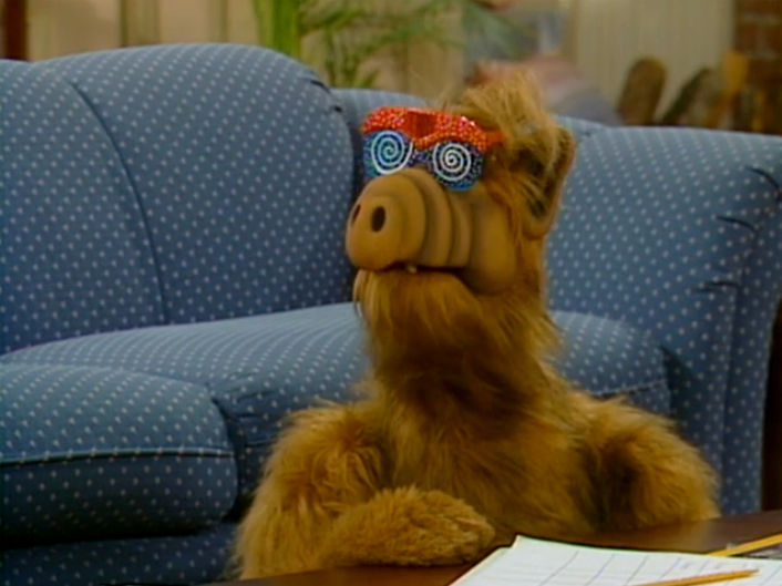ALF Reviews: "Going Out of My Head Over You" (Season 1, Episode 1...